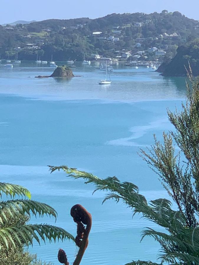 Sea Veiws Kaha Place Russell Esterno foto